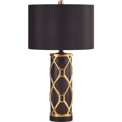 Light luxury modern Nordic creative ceramic table lamp